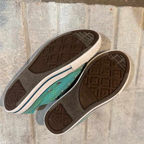 Converse Shoes​ - Picture 8 of 10